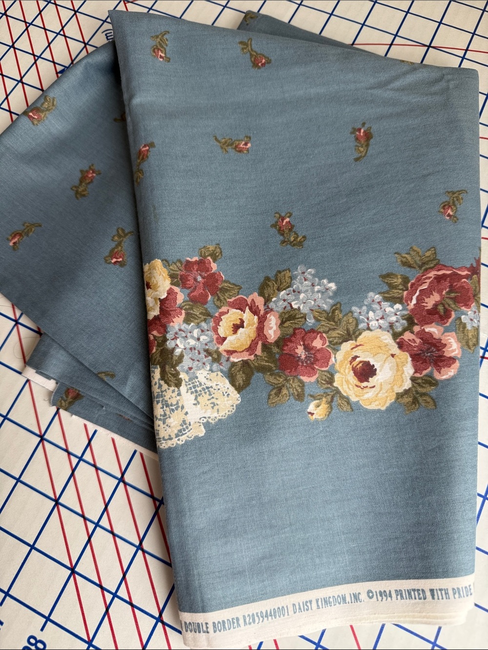 Vintage 1994 Daisy Kingdom Rosebuds & Lace Double Border Fabric 1 2/3 Yds Blue